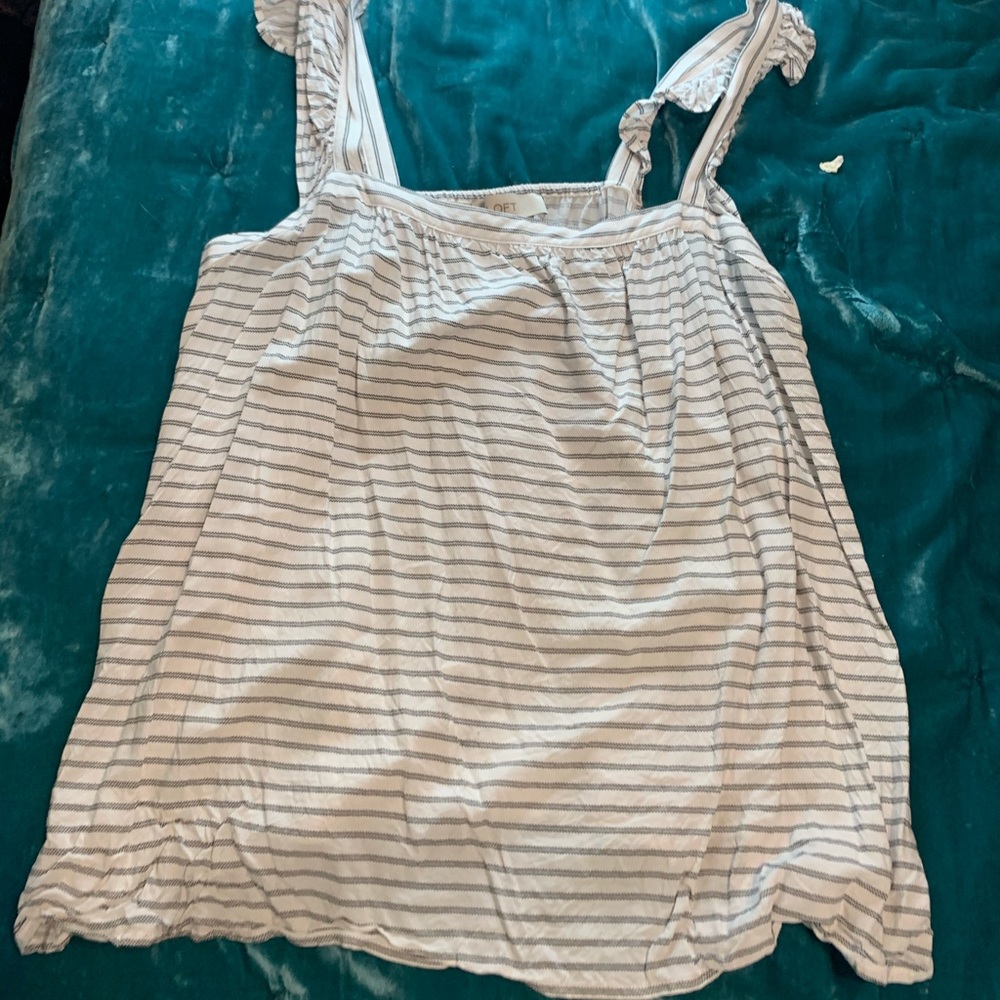 Ruffle sleeve tank